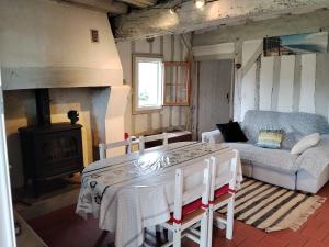 Maison landaise typique sur grand airial