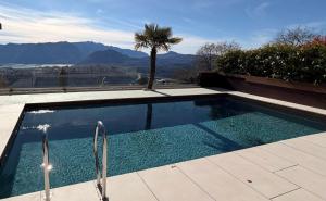 FAMlLY APARTMENT WITH PRIVATE OUTDOOR POOL