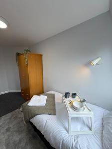 Student Only Modern Non-Ensuite Room at Ivy Halls Cricklewood