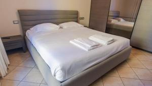 Endless Summer Sirmione - Italian Homing