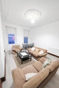 3BR Traditional City Centre Apartment