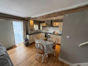 The Granary Opposite The Marquis