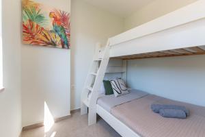 Sea La Vie by A&D Properties