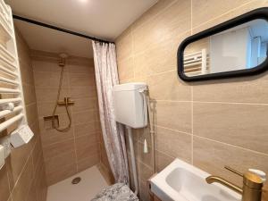 Petit nid douillet idéal en plein centre - 434