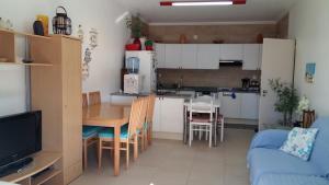 Apartment, next to the beach with swimming pool