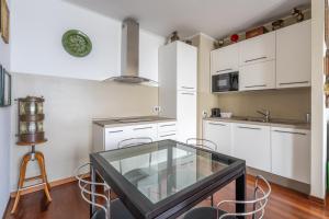 Miraluna – Lake Como View Balcony