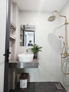 Lakenest Vietnam - Quiet and Cozy Place