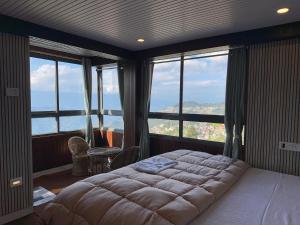 Hotel Basera