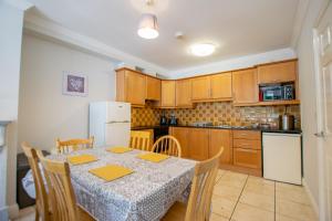 Stylish 4BR Apartment in the Heart of Limerick