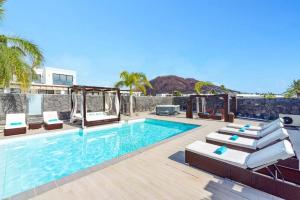 Villa Yanira by Villa Plus