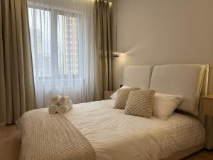 Apartments in Arcadia!