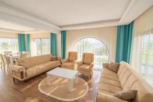 Villa Everest