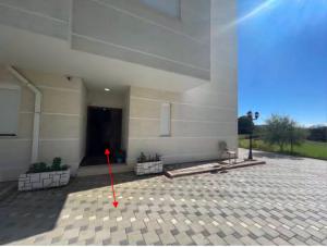 Apartment San Pietro Durrës , Free Parking, 6 Min from Lalëz Beach