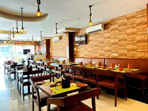 Hotel MEGA International Airport Zone