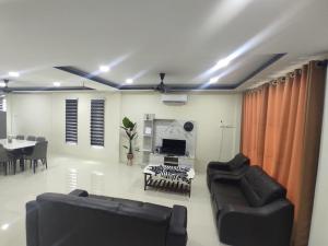 Edens Homestay Sibujaya