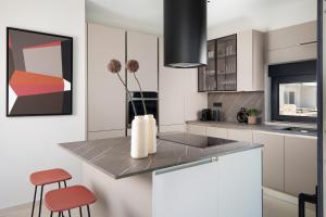 Villa Monet- Beachside Luxury with Heated Pool