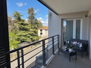 JASMIN avec parking à 200 m du centre