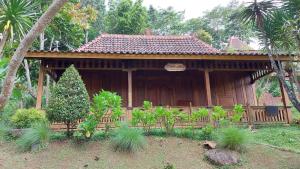 DLimasan Heritage Cottage and Cafe