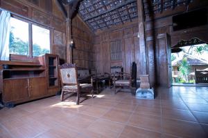 DLimasan Heritage Cottage and Cafe