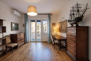 Xenia - 4 rooms apt in Via Cantore 50