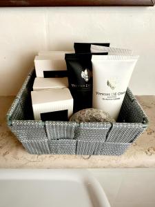 Elle Palace - Simply Elegant