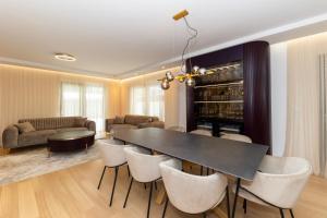 The Imperial Grand Residence by Belmont Realty