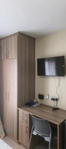 22 Newly Stadeview studios Near Nyayo