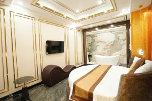 ROMEO HOTEL Văn Quán