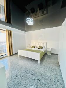Penthouse Tower Apartments B1