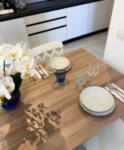 Villa Ibra - Rho Fiera & Milano, Garden & Parking