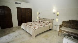 Kasr-i Nehroz Hotel