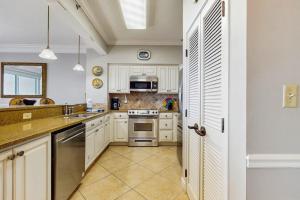 Beachfront Condo with Balcony Pools and Gym