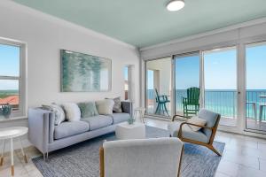 12th-Floor Gulffront Condo with Pool