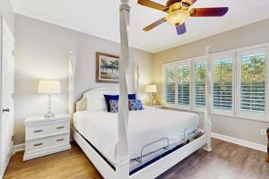 Gulf-Front Resort Condo with Pool and Hot Tub