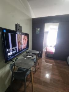 Great View 1 BR Condo in Makati near Trident Tower