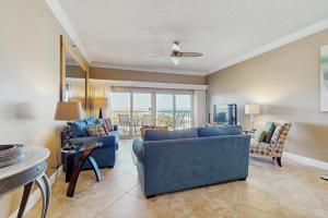 Gulffront Villa with Pool Hot Tub and Sauna