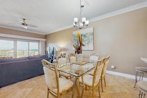 Gulffront Villa with Pool Hot Tub and Sauna