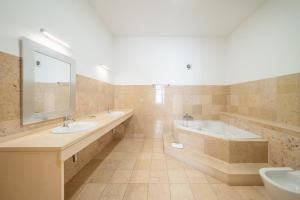 GuestReady - Family home near Santa Justa Lift