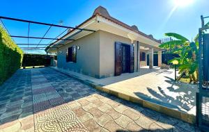 Villa Arenella 300m from Beach with Garden & Parking