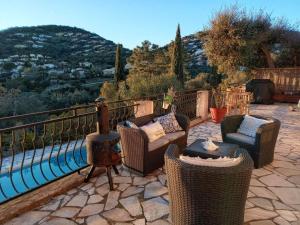 Villa LES CIGALES avec piscine et terrasse pour 4 personnes, au calme La Londe-les-Maures