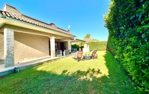 Villa Arenella 300m from Beach with Garden & Parking
