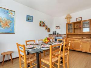 Apartment Geranis by Interhome