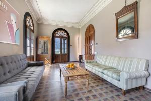 Byron House I By Immobilux