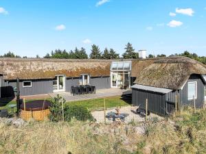 Holiday Home Ansine - 1-2km from the sea by Interhome