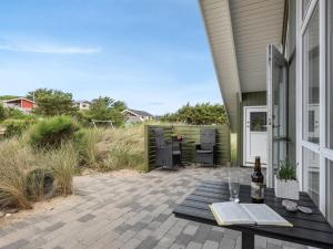 Holiday Home Finnja - 400m from the sea by Interhome