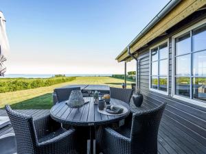 Holiday Home Orsa - 80m from the sea by Interhome