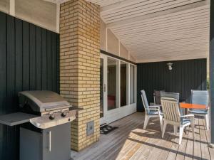 Holiday Home Adelisa - 600m from the sea by Interhome