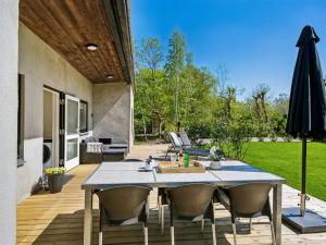 Holiday Home Roze - 450m from the sea by Interhome