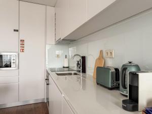 Flores 177 - One Bedroom Flat in Antas