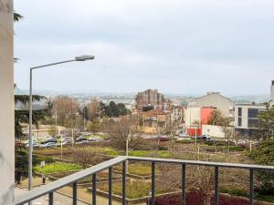 Flores 177 - One Bedroom Flat in Antas